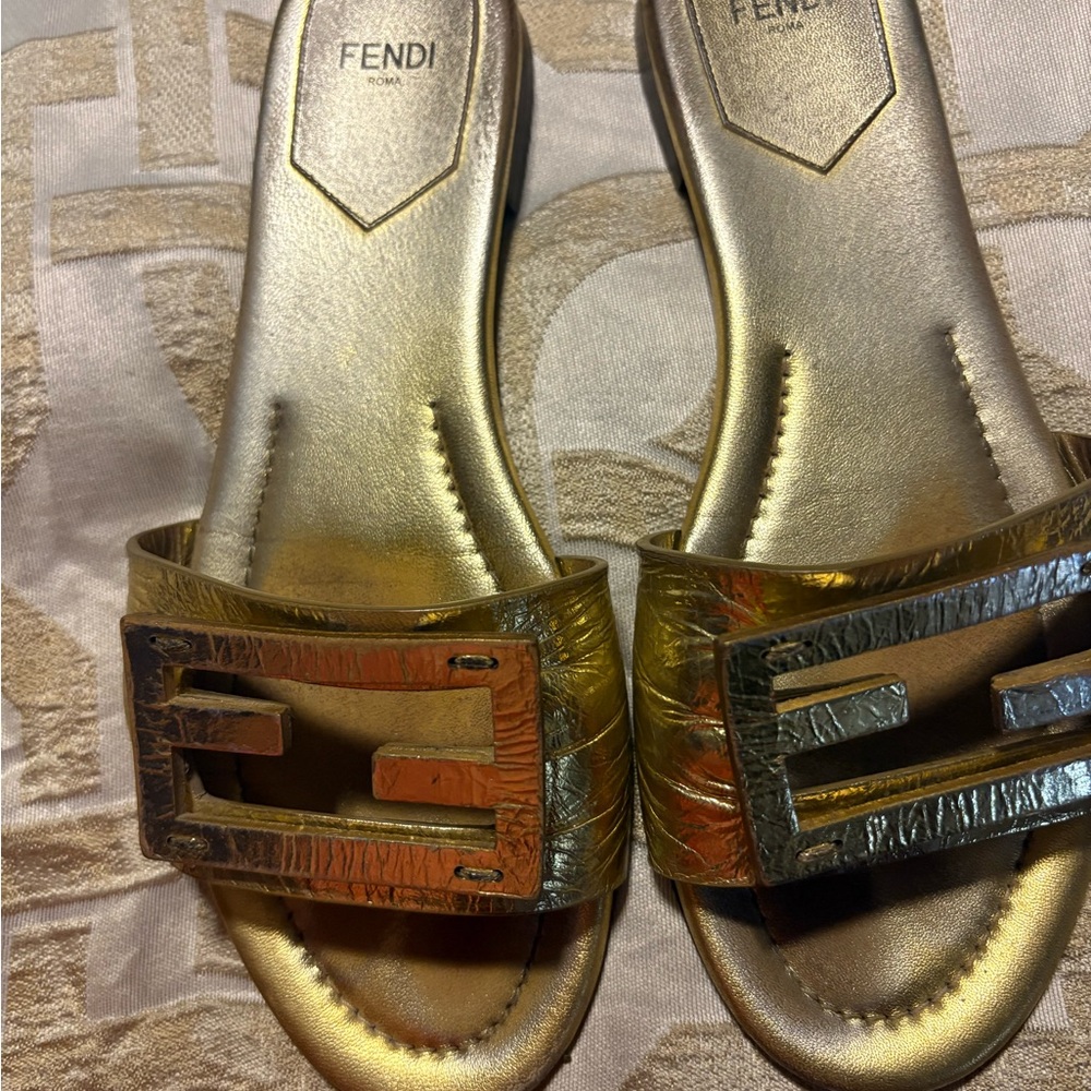 Fendi Gold Sandals Luxurious Metallic Finish